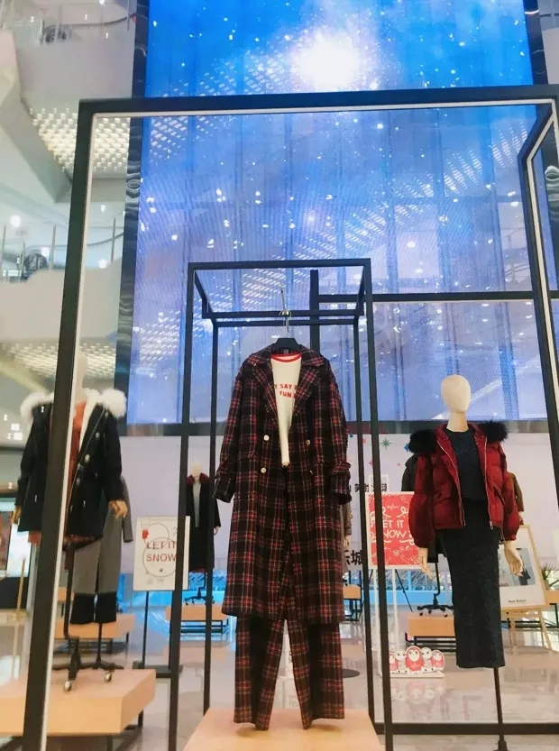 這面3層樓高的壹品玉屏，帶火這座16萬㎡購物中心的線下營銷 7.webp.jpg